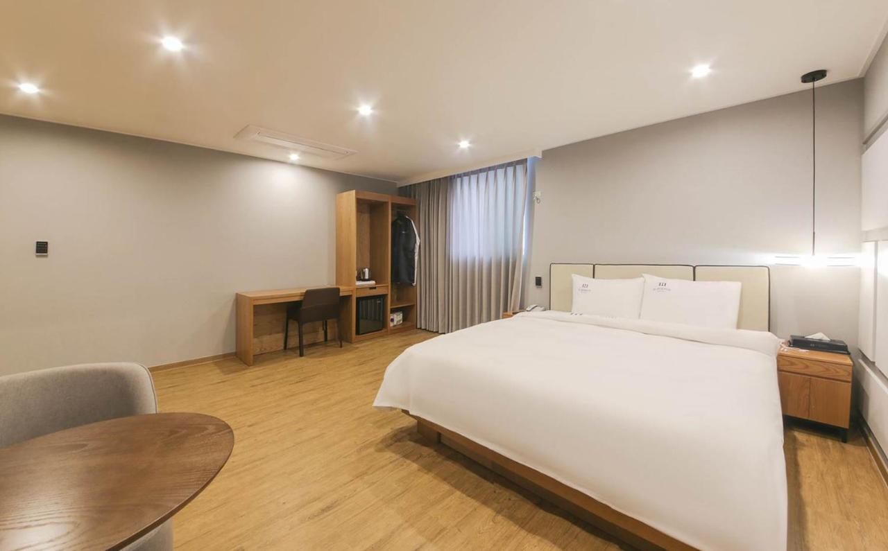 H Avenue Hotel In Gyeongju Exterior foto